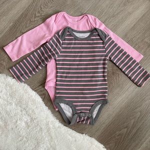 6-12m Hanes Long Sleeve Onesies